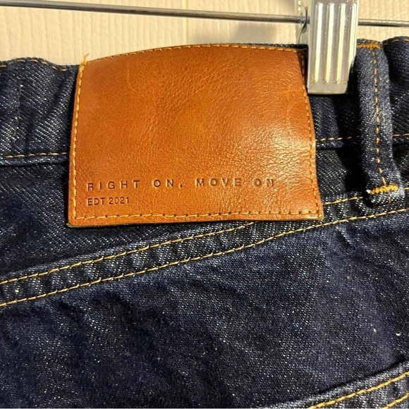 ZARA “The New Daddy” Darkwash High Waisted Jeans Size 6 - Picture 8 of 9